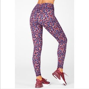 NWT Fabletics 2 piece outfit